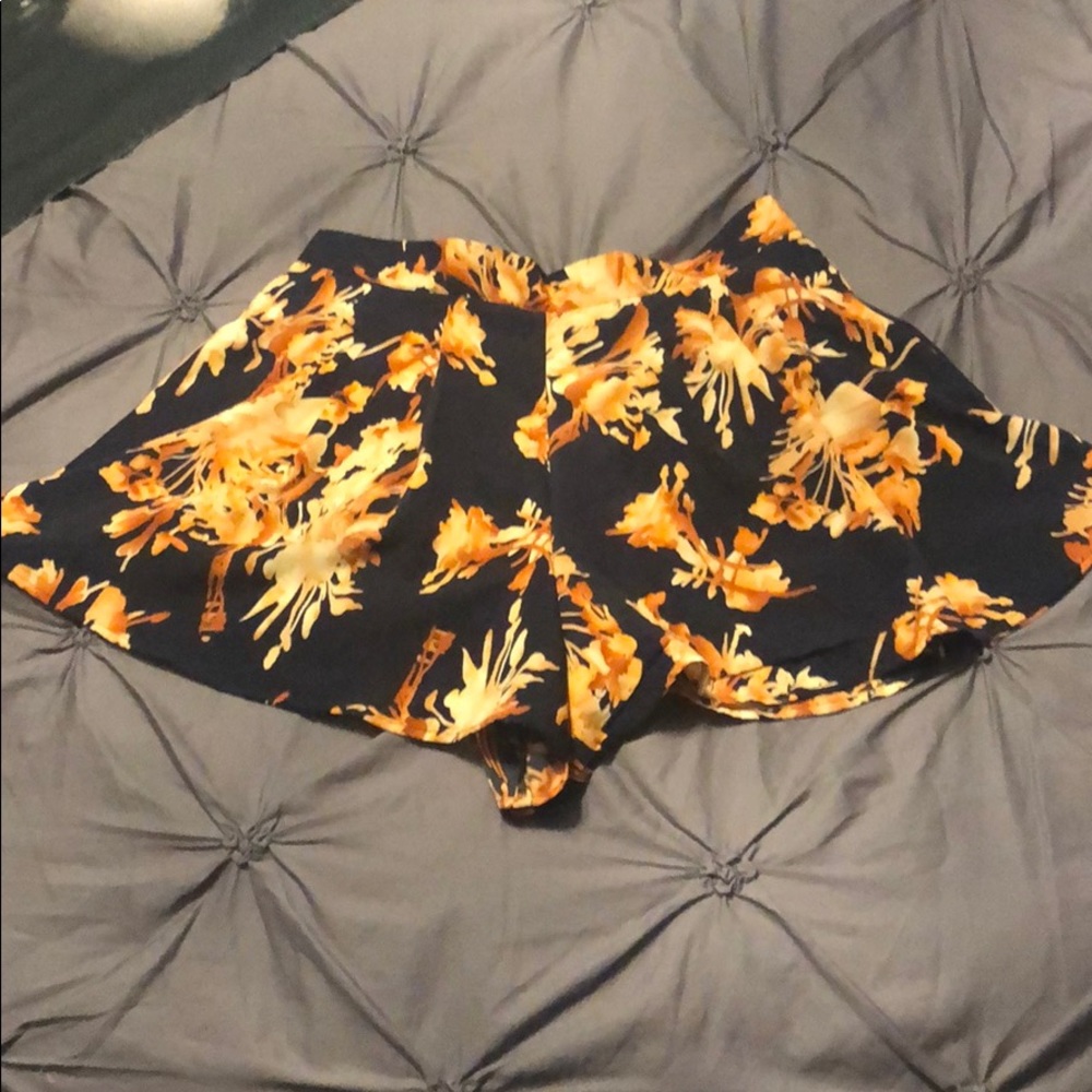 ⭐️3 for 18$⭐️Flowy Shorts